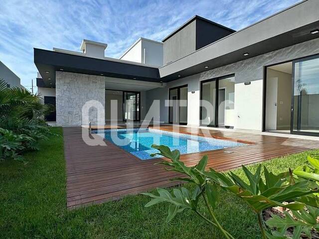 #446 - Casa para Venda em Chapecó - SC - 1